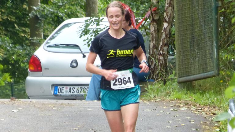 Halbmarathon Damen 1. Platz -Vanessa Rösler - LT Bittermark Dortmund
